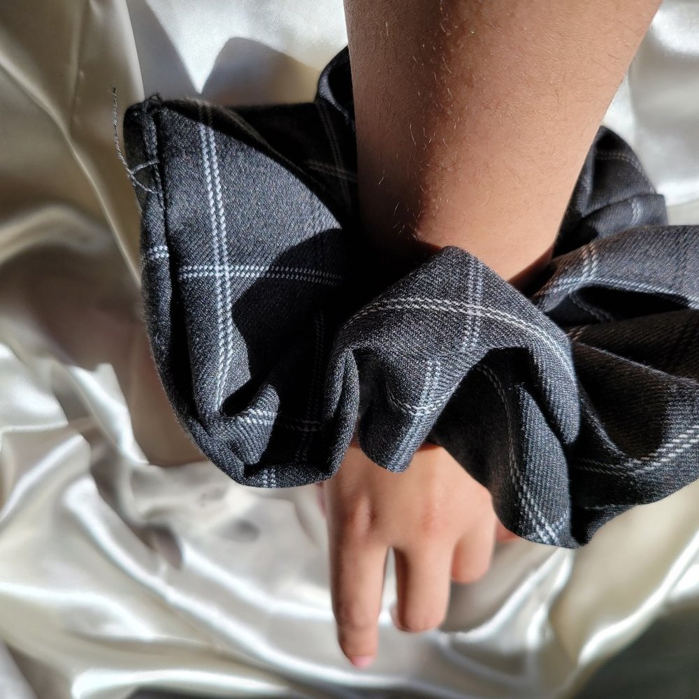 2 for 25! Giant scrunchies!